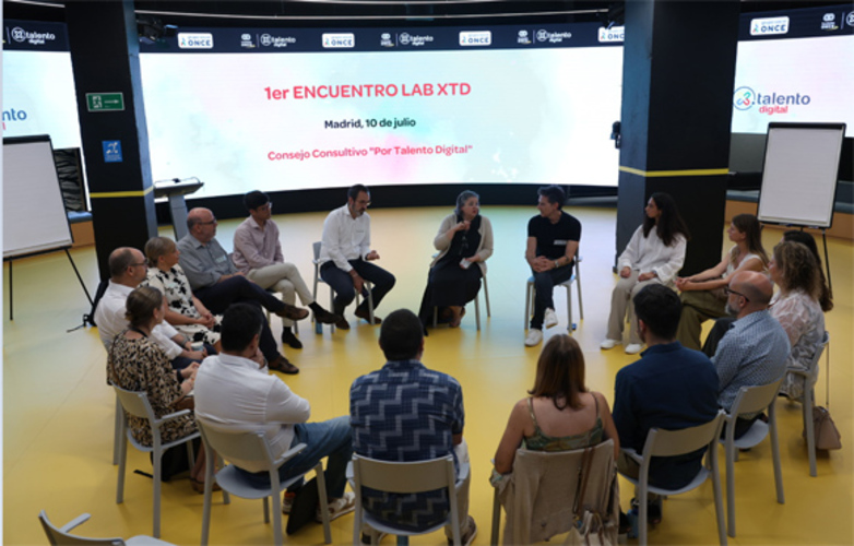 Representantes de las principales empresas tecnológicas aprenden a trabajar con personas con discapacidad