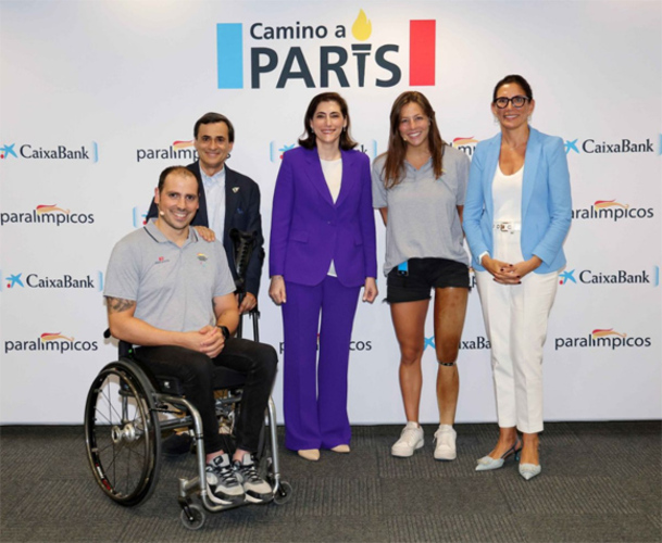 CaixaBank cierra el ‘Camino a París’ con los nadadores paralímpicos Toni Ponce y Nuria Marqués