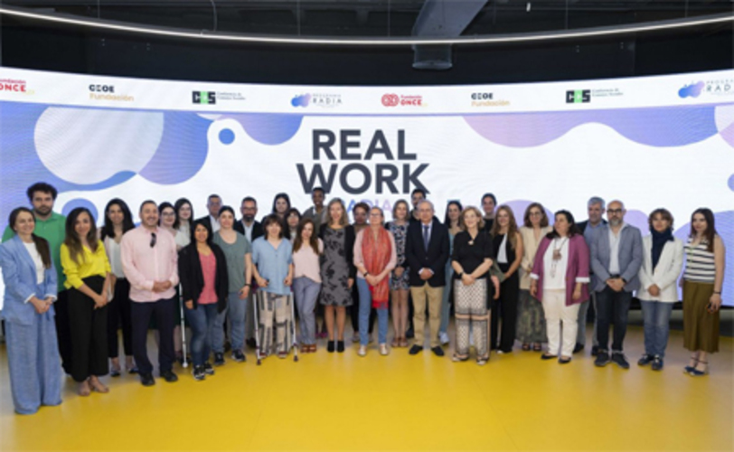 un grupo de empresas apoyan la inclusión de las mujeres con discapacidad en profesiones tecnológicas